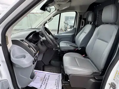 Used 2017 VERSALIFT VANTEL29NE-01 Bucket (boom) trucks Florida US | Truck and Van Outlet #1509195