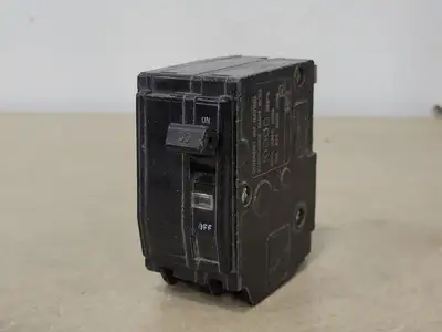 USED SQUARE D QO230