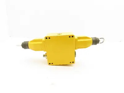 ABB Jokab Safety LineStrong3R Rope Pull Grab Cable Switch E-Stop 2TLA050208R1232