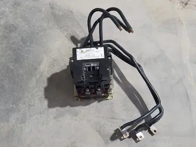 USED SQUARE D 8736SF01B76S