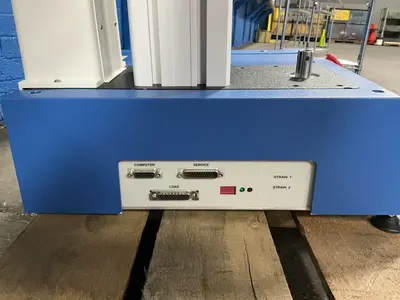 Used INSTRON 3342Q 2283 Precision Universal Testing Machines Ohio US | HGR 24 #1280198