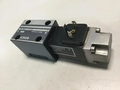 USED BOSCH 0 810 090 103