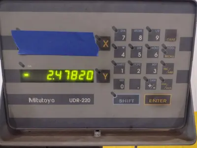1.5 HP BRIDGEPORT SERIES I VERTICAL MILL & DIGITAL READ OUT MILLING MACHINE: STOCK #20706