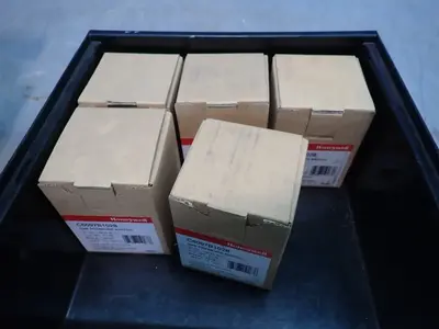 NEW HONEYWELL C6097B1028