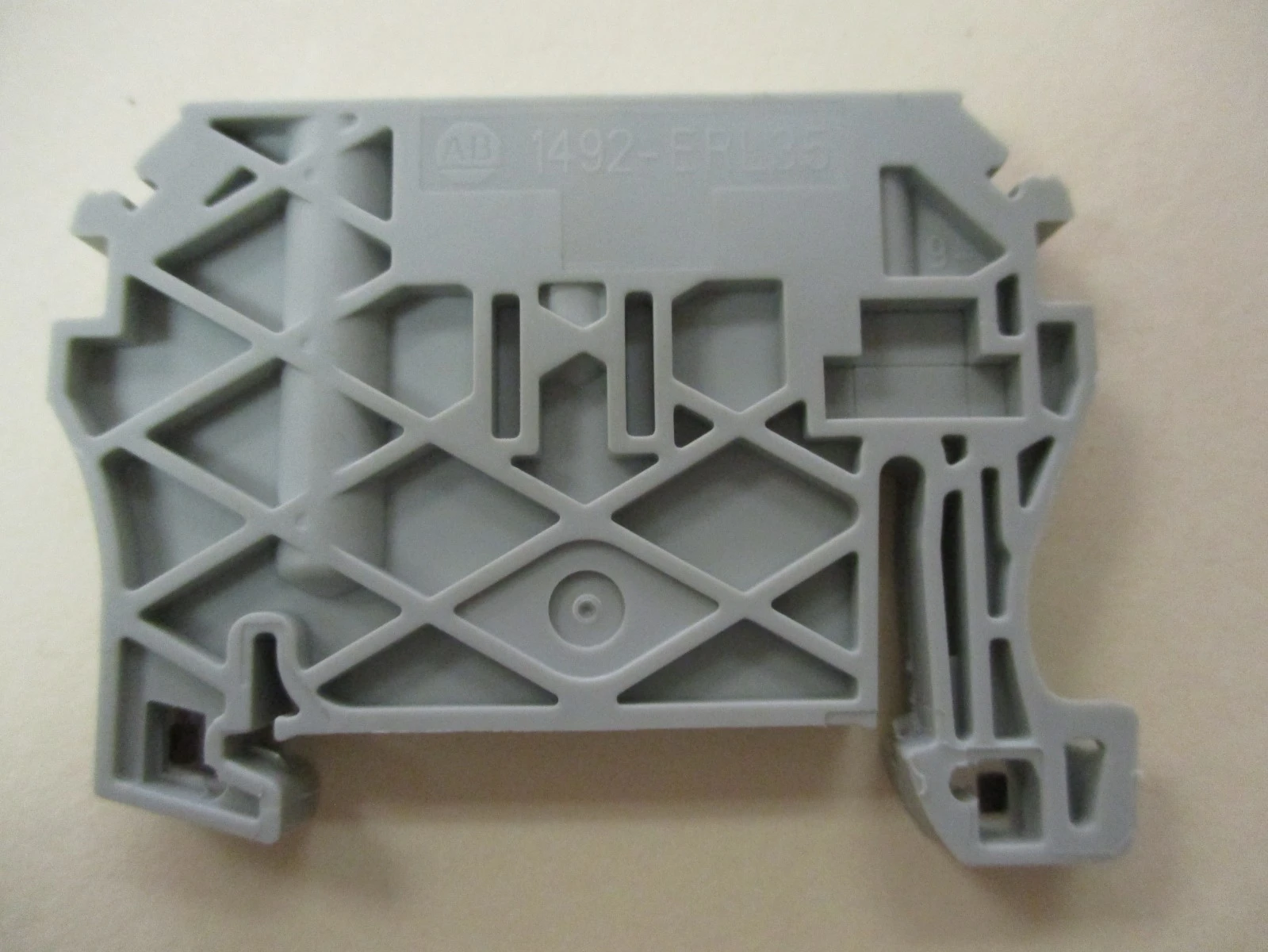 USED Allen-Bradley 1492-ERL35