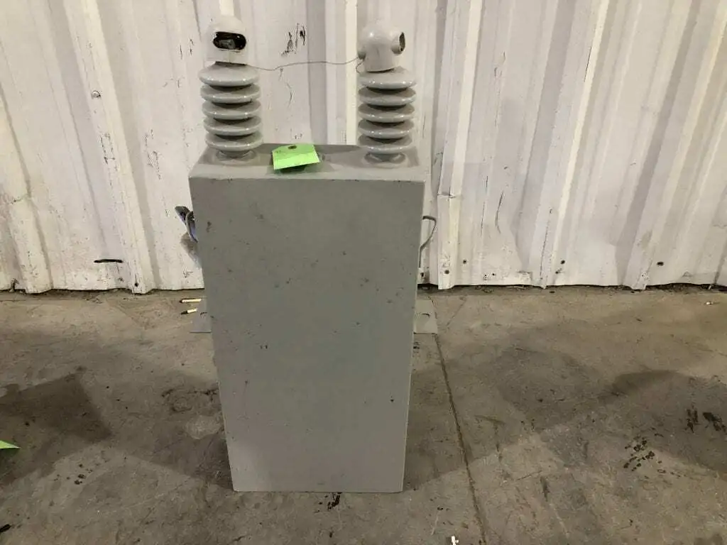 FPE Cornell Dubilier FCB200P2 200KVAR Power Capacitor 7200V 60Hz 1PH