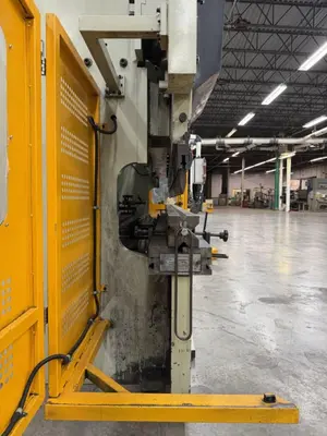 Used U.S. INDUSTRIAL US200-13AC Press Brakes Georgia US | The Equipment Hub #1278760