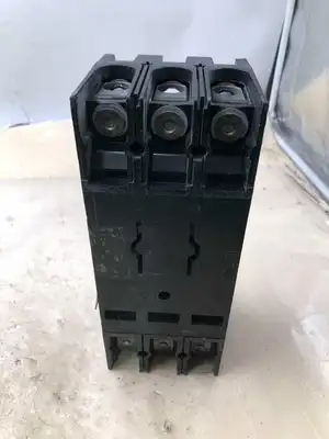 GE THFK28F000 225A 3 Pole Molded Case Circuit Breaker 600VAC 250VDC