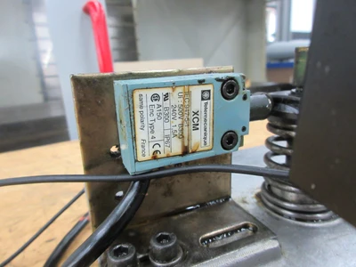 USED 1998 USED HAAS PARTS AND TOOLING VF SERIES 40 TAPER TRP ASSEMBLY