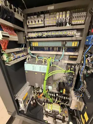 2010 DMG MORI DMC 835 V Vertical Machining Centers | Toolquip, Inc. (6)