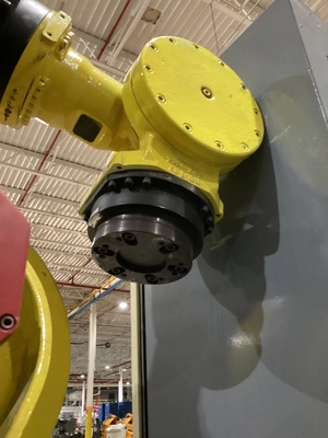USED 2009 FANUC R-2000iB/210F + R-30iA