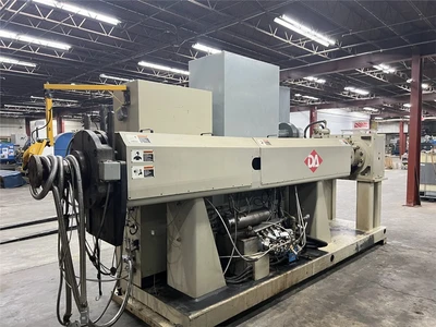 4.5" Diamond America Extruder, 32:1 L/D, 200 HP