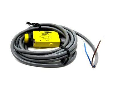 NEW BANNER ENGINEERING SMA31E PHOTOELECTRIC SENSOR 26058