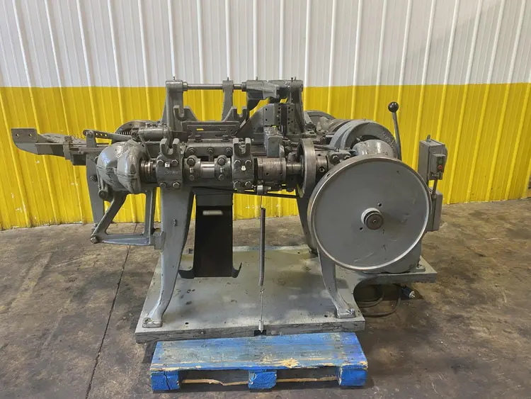 Used NILSON S2F Wire Forming (and Four Slides) Ohio US | Yoder Brothers machinery 12 #89437