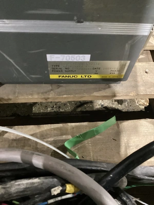 USED 2005 FANUC M-410iB/160 + R-J3iB
