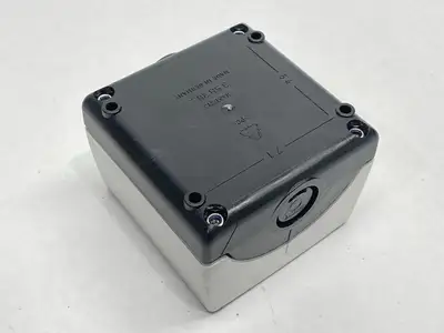 New | in-Stock Siemens Empty Enclosure 1-Hole 22mm Electrical Boxes Michigan US | Maverick Industrial Sales #1467984