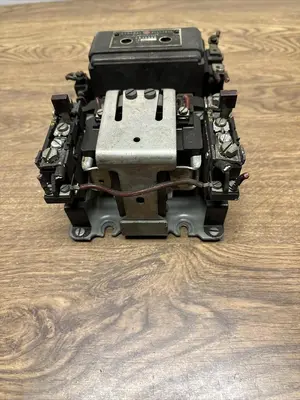Used GE CR7009D101DF Industrial Controls Ohio US | Surplus Asset Holdings #1236096