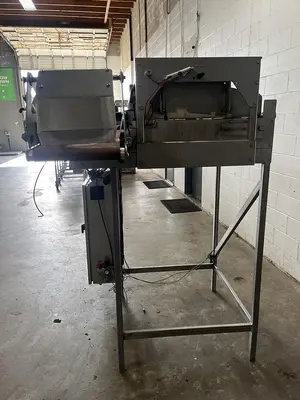 Hayley Manufacturing Diverting Conveyor System