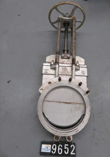TL 18" knife gate valve, Hand Wheel Operated