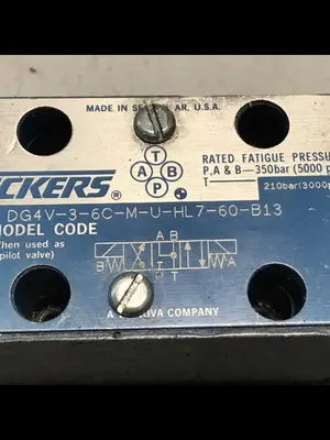 USED VICKERS DG4V-3-6C-M-U-HL7-60-B13