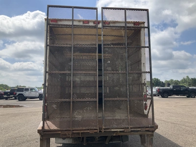 USED 2006 GMC W4500