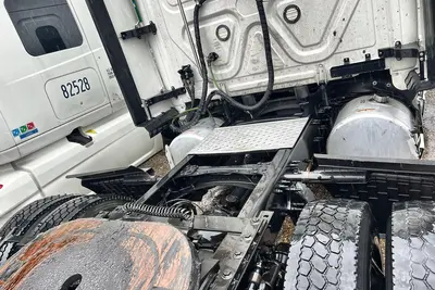 Used 2019 FREIGHTLINER CASCADIA Conventional trucks Louisiana US | Proxy Equipment #1385039