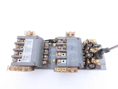 Furnas 22DP32AFE3 Reversing Motor Starter 10Hp Size 1 Max 27A 600 VAC Overload
