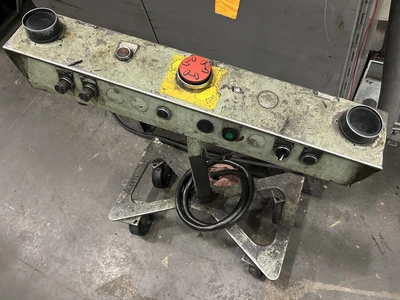 USED 1987 AIDA PRESSES AIDA NC2-250(2) PRESS