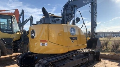 USED 2024 Deere 135 P-TIER