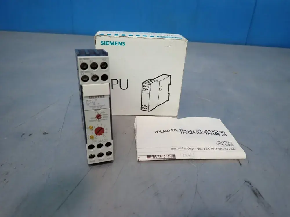 NEW SIEMENS 7PU46202AJ20