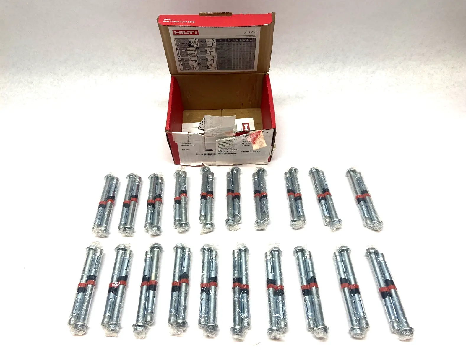 USED HILTI HSL4 M8 D12X117 40/20 HEAVY DUTY WEDGE ANCHOR LOT OF 40