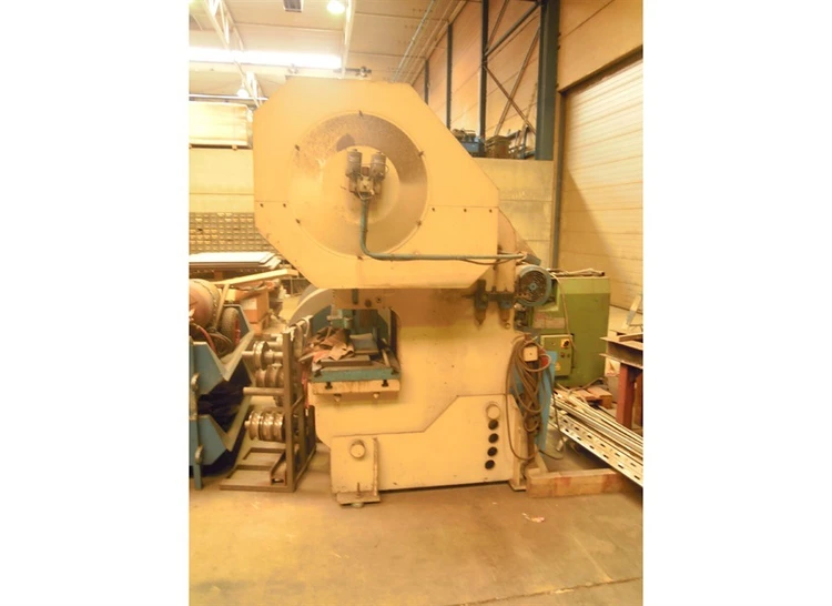 Used LVD 63 TON Gap Frame (OBS) Presses | Apt International N.V #364942