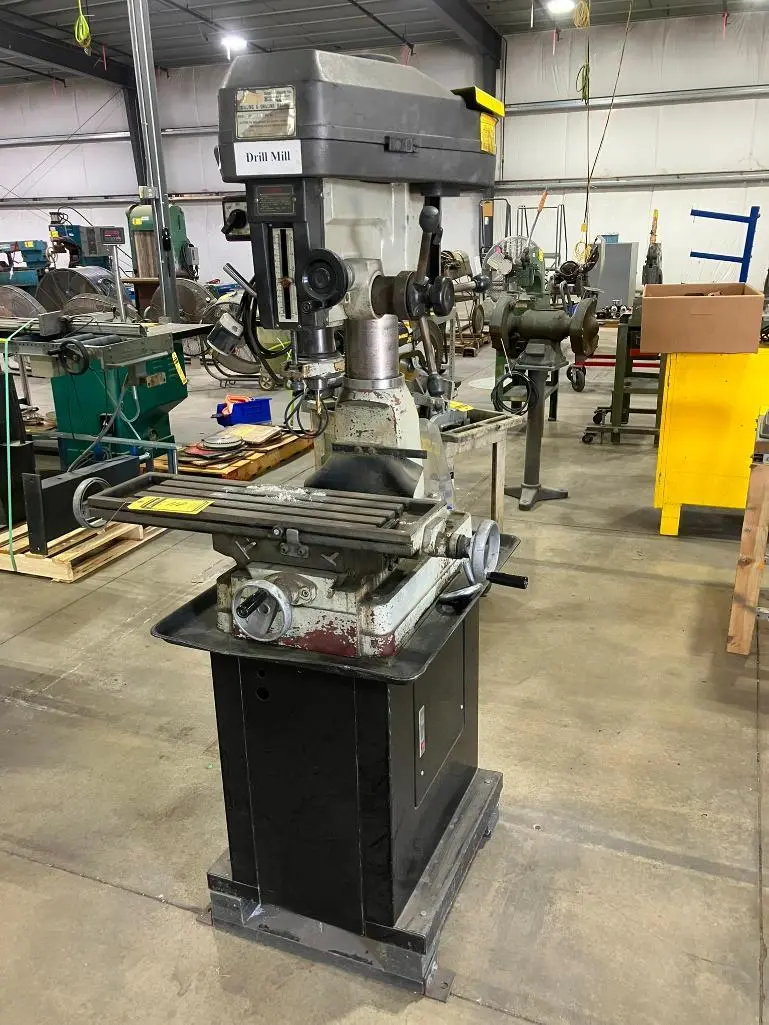 Used _UNKNOWN_ _UNKNOWN_ Milling & Drilling Machines (Combo) Minnesota US | Myron Bowling Auctioneers Inc #1541737