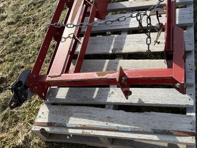 (1) 1/4-turn bale chute, working condition unknown.