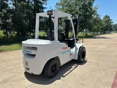 USED 2014 TCM MD1F4A45V