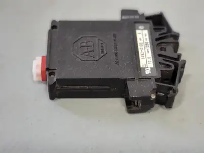 NEW ALLEN-BRADLEY 1492-G100