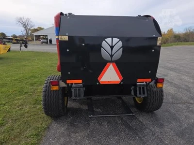 Used 2024 NEW HOLLAND RF440 UTILITY Square Balers Maine US | Beauregard Equipment #1511360