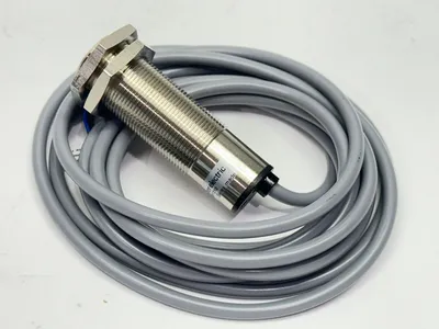 FZAM 18P1010, 213799 | Baumer Electric FZAM 18P1010 Photoelectric Diffuse Sensor 213799 - New Other