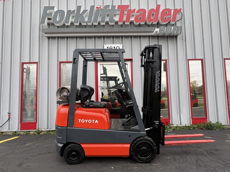 Used 2003 TOYOTA 42-6FGCU15 Misc Forklifts Wisconsin US | Forklifttrader.com #1553115