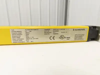 Schmersal SLC440COM-ER-0890-14 Safety Light Curtain Transmitter & Receiver Set