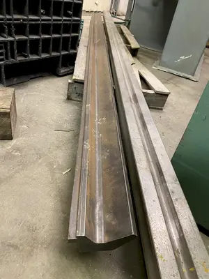 USED PRESS BRAKE GOOSENECK PUNCH