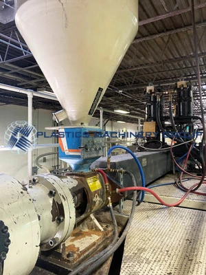 Cincinnati Milacron E90 Blow molder