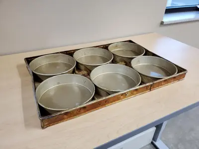 6-Spot Cake Pan