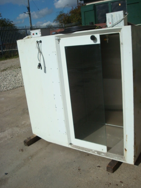 Microflow Pathfinder Laminar Flow Cab