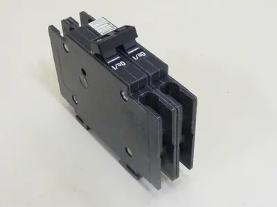 USED ALLEN BRADLEY 1492-MCAA210 SER A