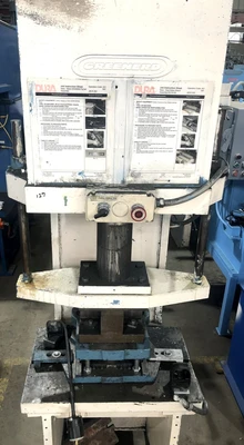 USED 1982 GREENERD PRESSES GREENERD HC-40-35R14 PRESS