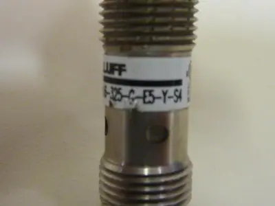USED BALLUFF BES 516-325-G-E5-Y-S4
