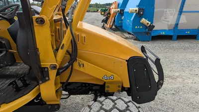 USED 2002 DEERE 110