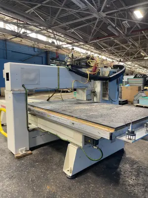 USED 2005 THERMWOOD CORPORATION CS40
