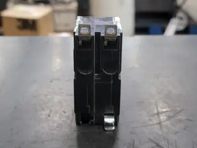 USED SQUARE D QOB215